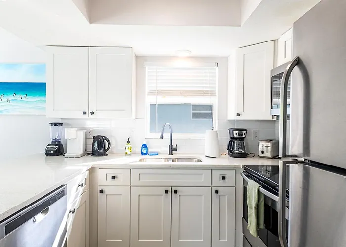2bd 2ba Sandy E 3mins To Beachpool! Clearwater Beach
