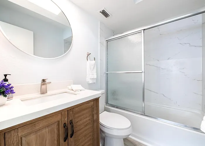 2bd 2ba Sandy E 3mins To Beachpool! Clearwater Beach