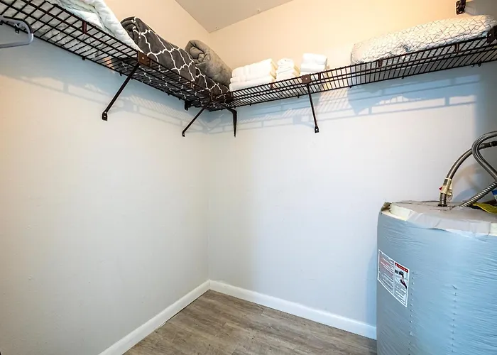 2bd 2ba Sandy E 3mins To Beachpool! Apartment Clearwater Beach