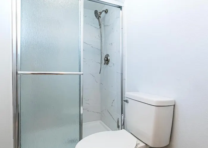 2bd 2ba Sandy E 3mins To Beachpool! *